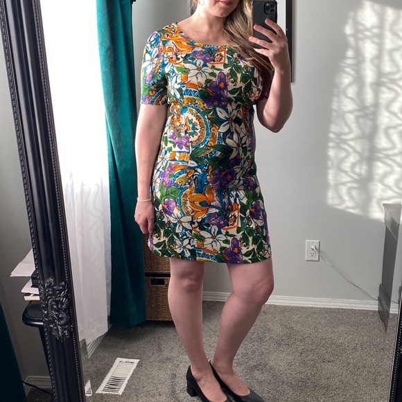 Retro Style Shift Dress - 60’s Vibes! - Picture 3 of 9